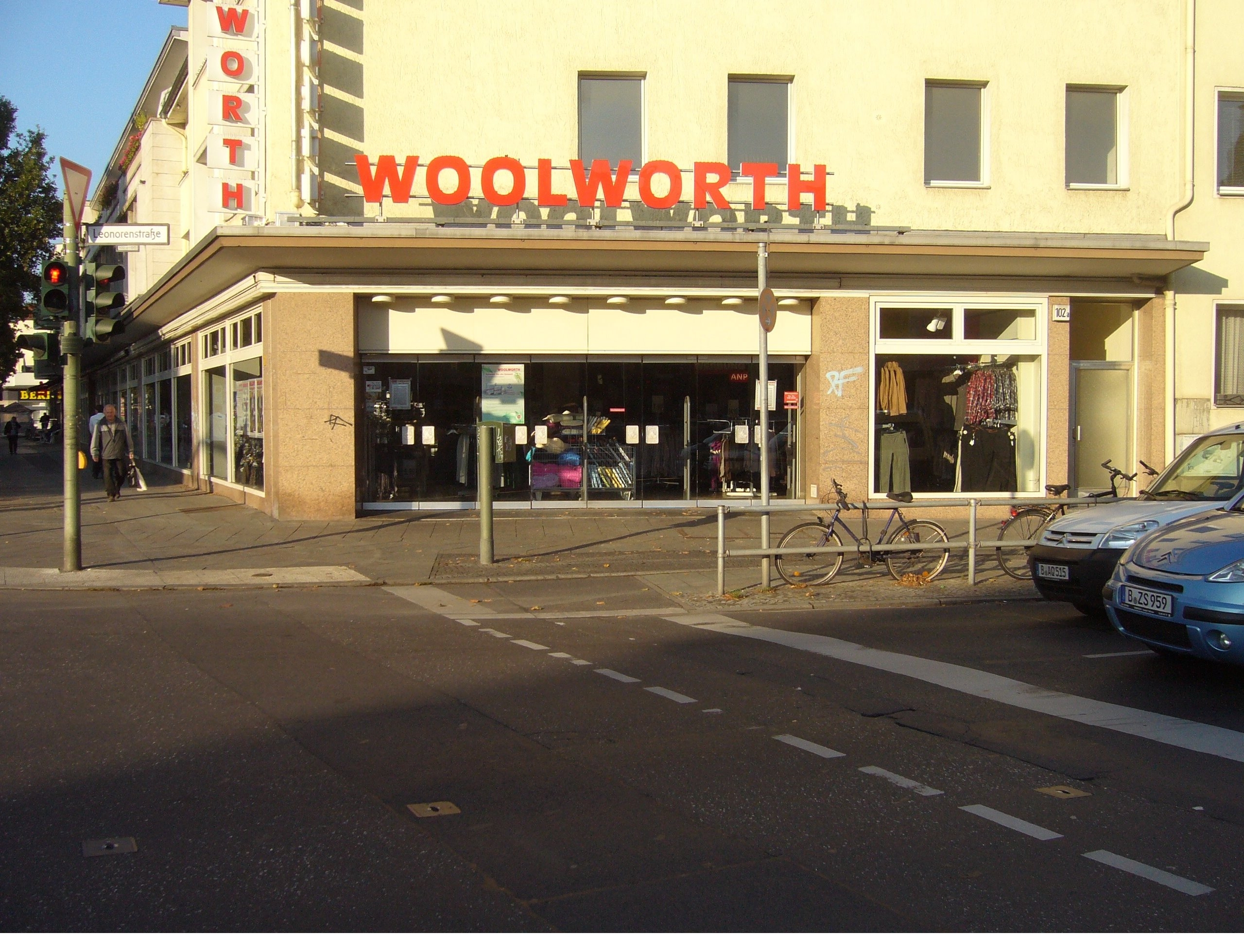 Woolworth, Kaiser-Wilhelm-Straße 76-78 in Berlin