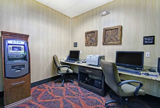 Images Hampton Inn & Suites Milwaukee/Franklin