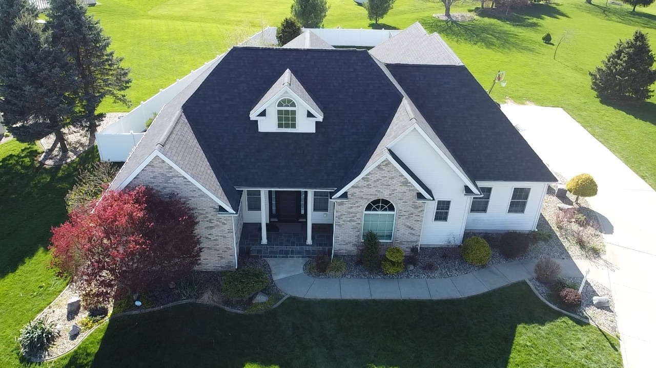 no residential roof to large or to small  , Peacheys roofing can take care of it.