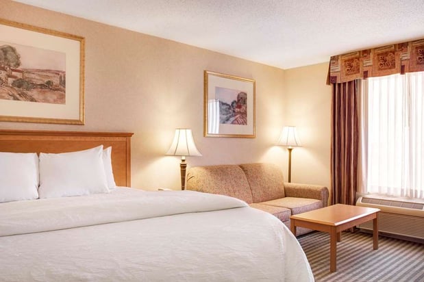 Images Hampton Inn & Suites Chicago Addison