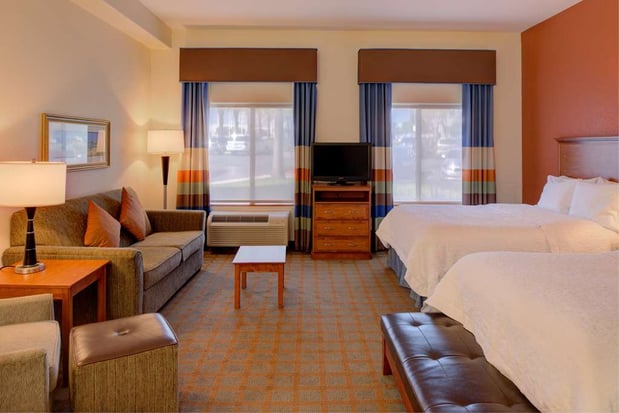 Images Hampton Inn & Suites Ontario