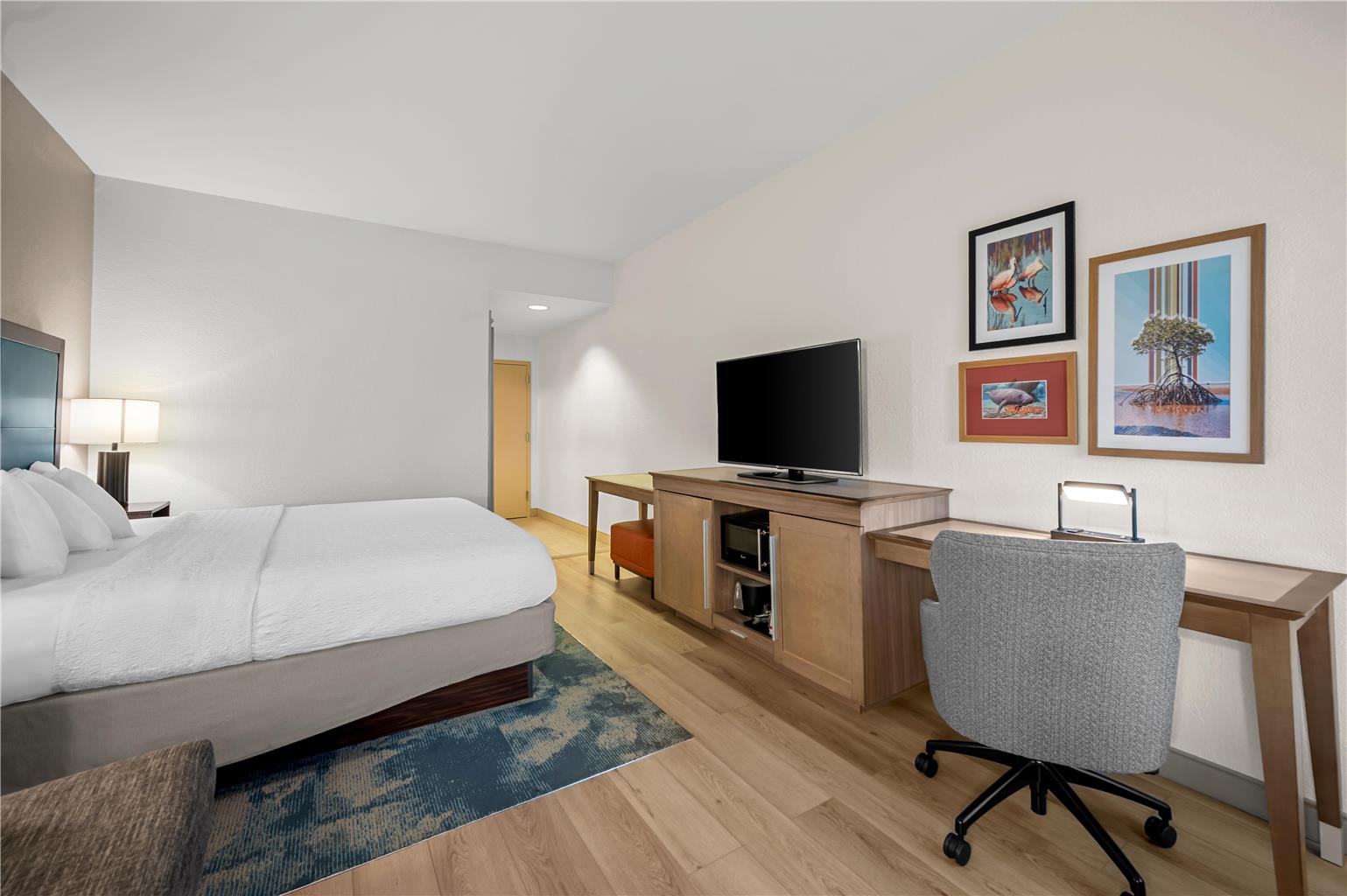Guest room