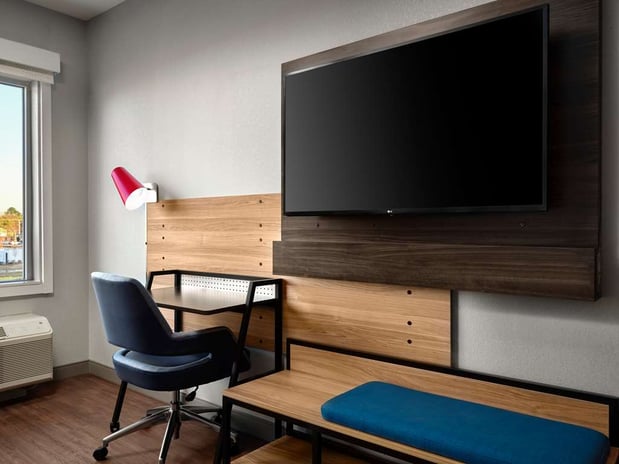 Images Tru by Hilton Tupelo