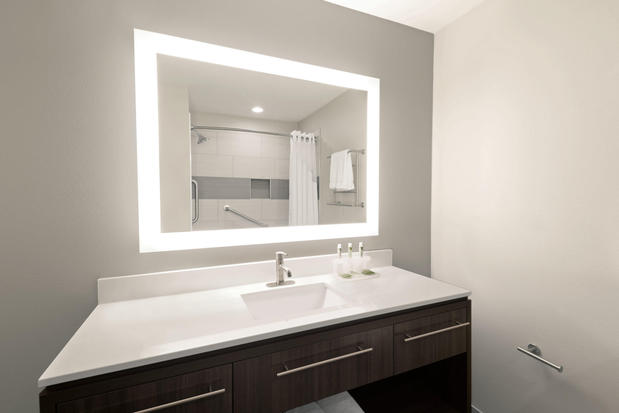 Images Holiday Inn Express & Suites Hot Springs by IHG