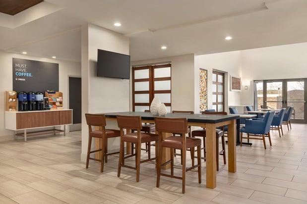 Images Holiday Inn Express & Suites Opelika Auburn by IHG