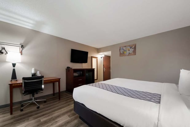 Images SureStay Plus by Best Western San Antonio North