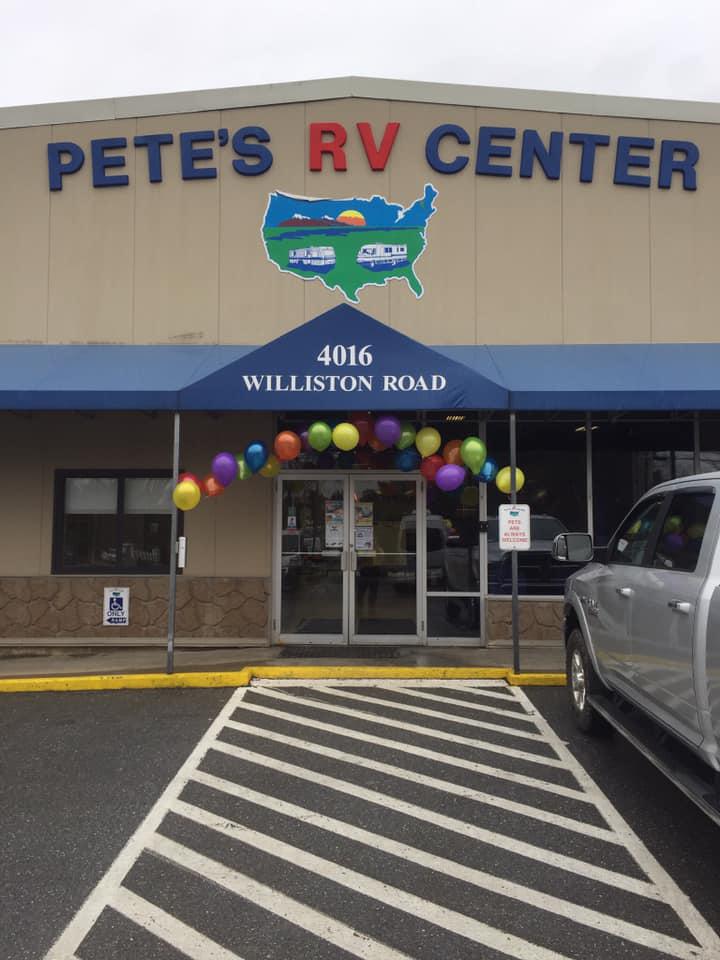 Pete's RV Center Photo