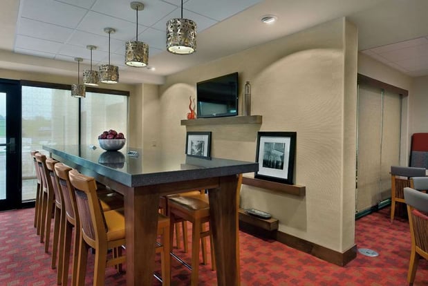Images Hampton Inn Milwaukee/Brookfield