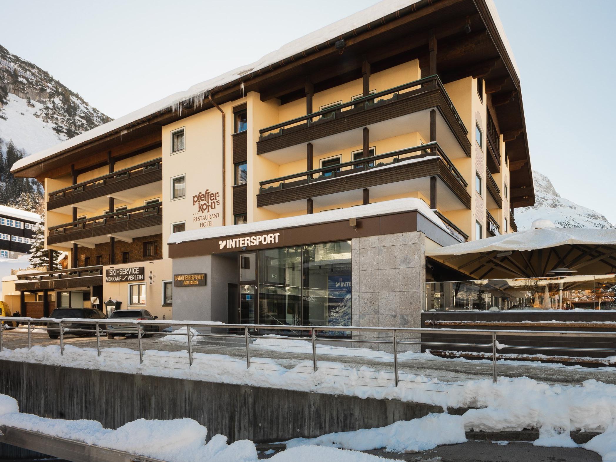 Bilder Intersport Arlberg - Sporthaus St. Anton