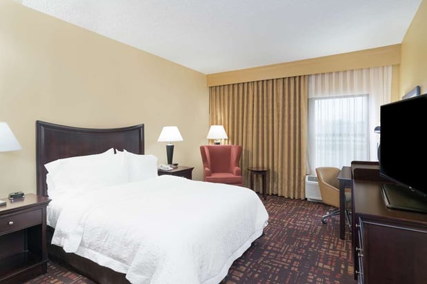 Images Hampton Inn Corydon