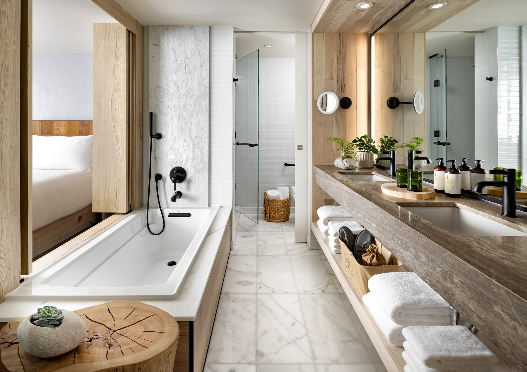 1 Hotel Toronto