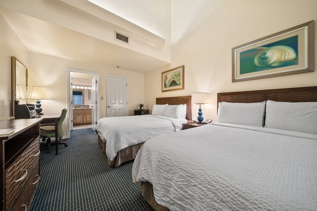 Images Holiday Inn & Suites Clearwater Beach S-Harbourside by IHG