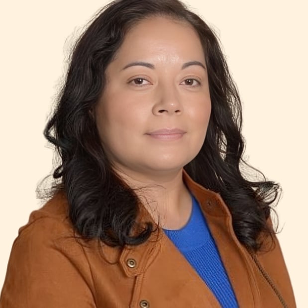 Images Leonor Lara, Counselor