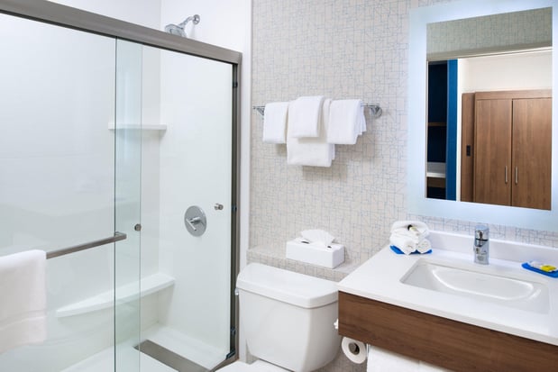 Images Holiday Inn Express & Suites Los Angeles Downtown West by IHG