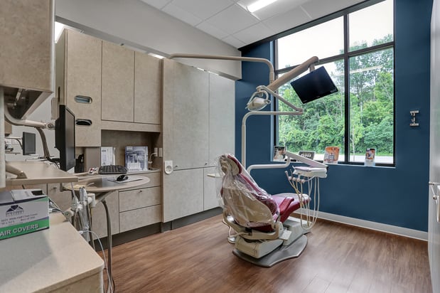 Images Create A Smile Dentistry - Dr. Ken Moore