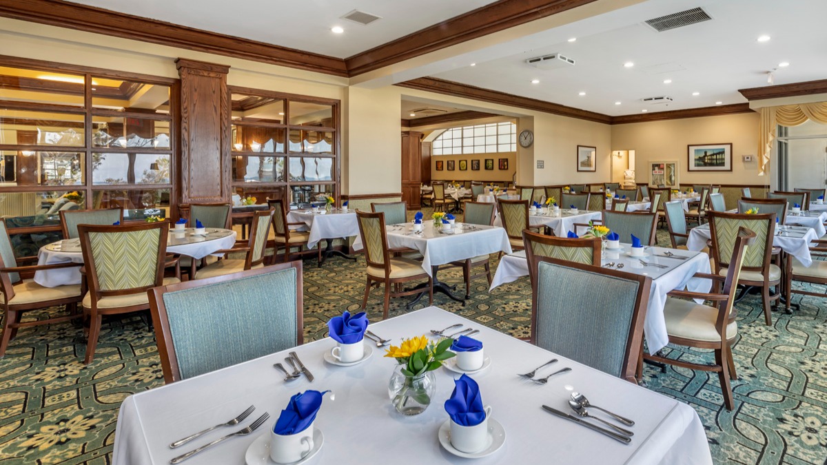 Brookdale Ocean House Dining Room