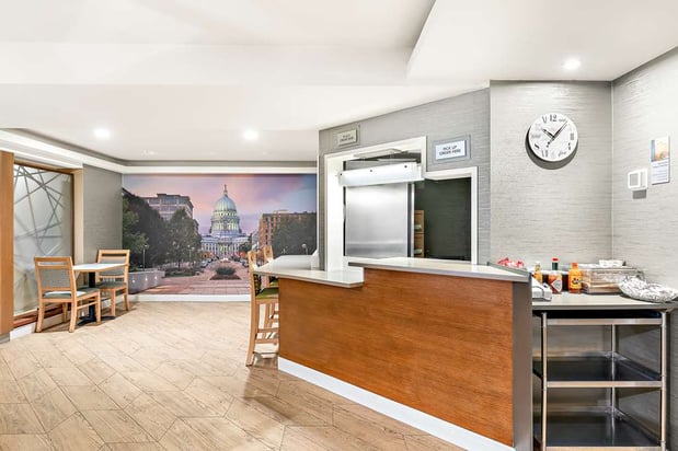 Images Best Western West Towne Suites