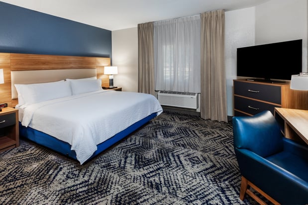 Images Candlewood Suites Fayetteville-Univ of Arkansas by IHG