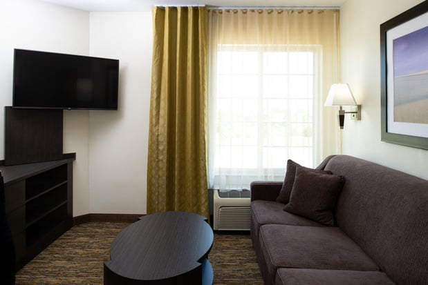 Images Candlewood Suites Olathe - Kansas City Area by IHG
