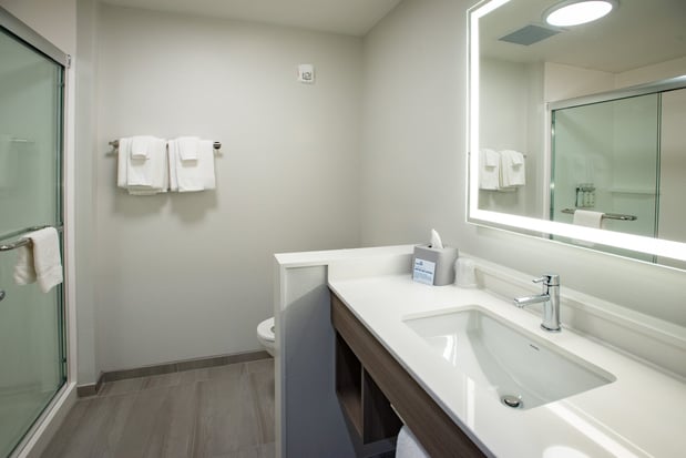 Images Holiday Inn Express & Suites Pensacola Airport North - I-10 by IHG