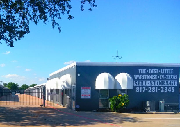 Images Best Little Warehouse In Texas