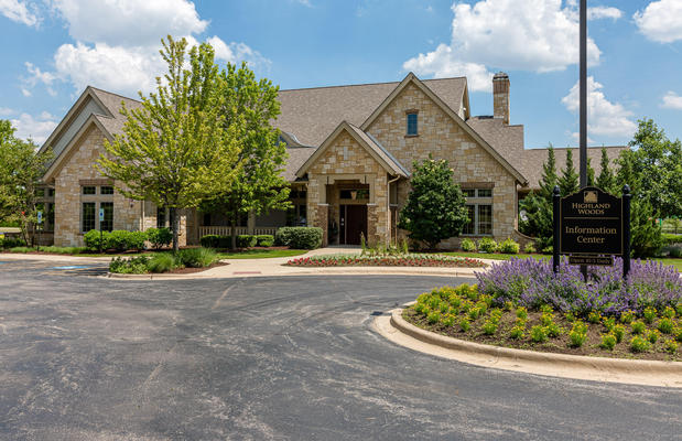 Images Highland Woods by Pulte Homes