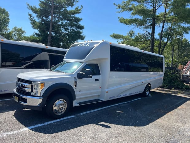 Images V.E.I. Limousine
