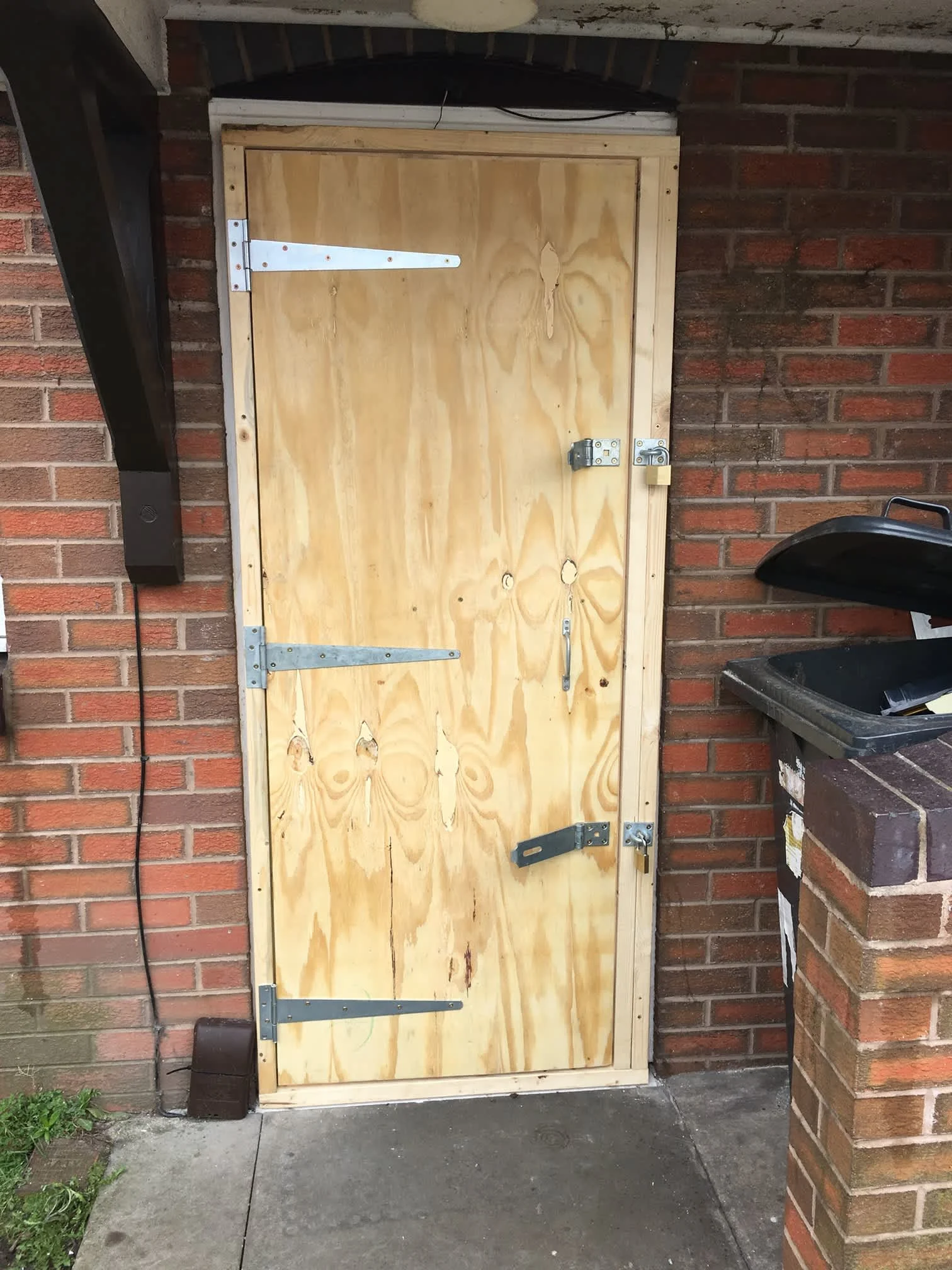 Images Active Glass and Mirrors Ltd