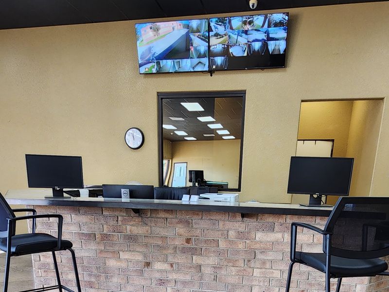 Life Storage - Round Rock