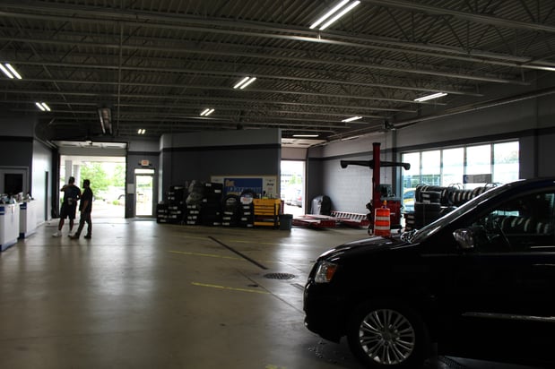 Images Russ Darrow Chrysler, Dodge, Jeep, RAM of Madison Service Center
