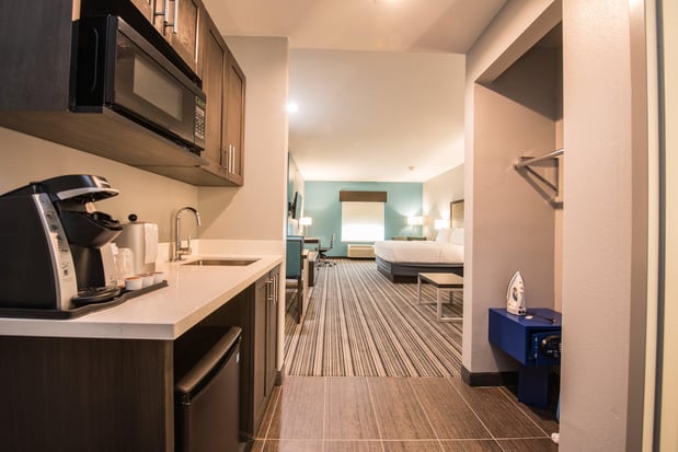 Images Holiday Inn Express & Suites Houston - Hobby Airport Area by IHG