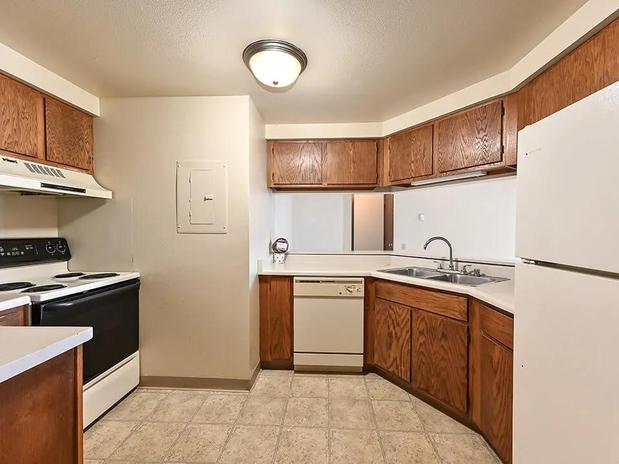 Images Rivers Edge Apartments