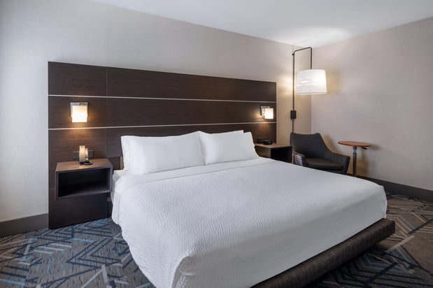 Images Holiday Inn Express Corydon by IHG