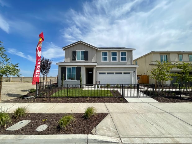 Images Autumn Trails at Westlake by Richmond American Homes