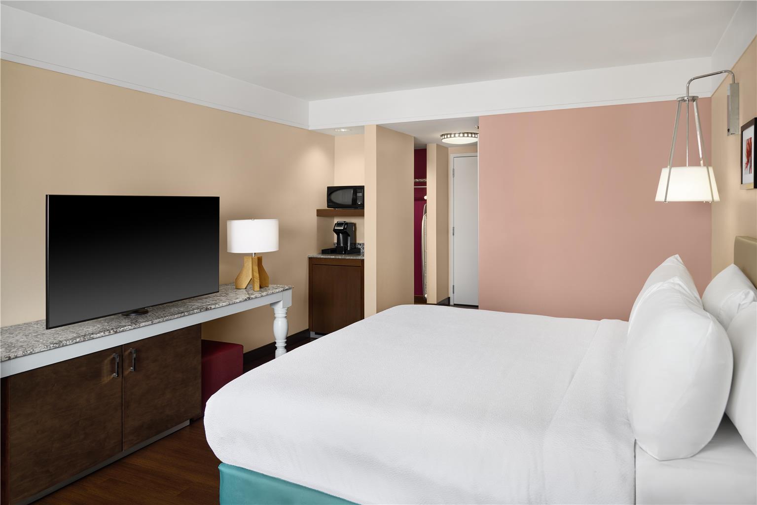 Guest room