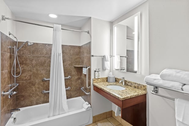 Images Holiday Inn Express & Suites Charleston NW - Cross Lanes by IHG