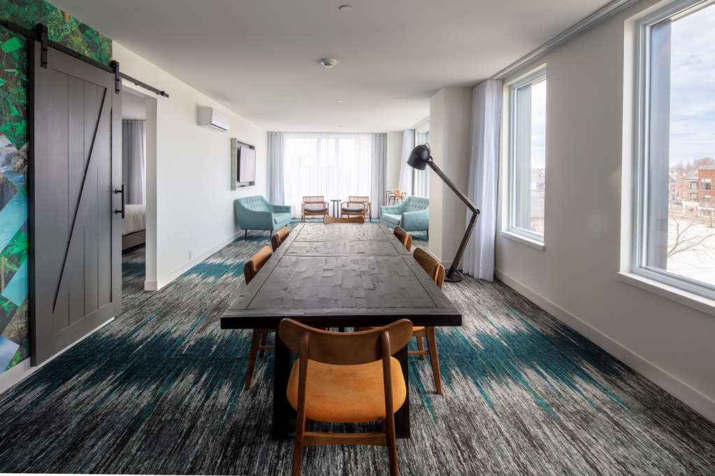Images Canvas Moncton, Tapestry Collection by Hilton