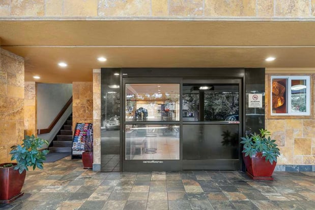 Images Best Western Plus Airport Plaza