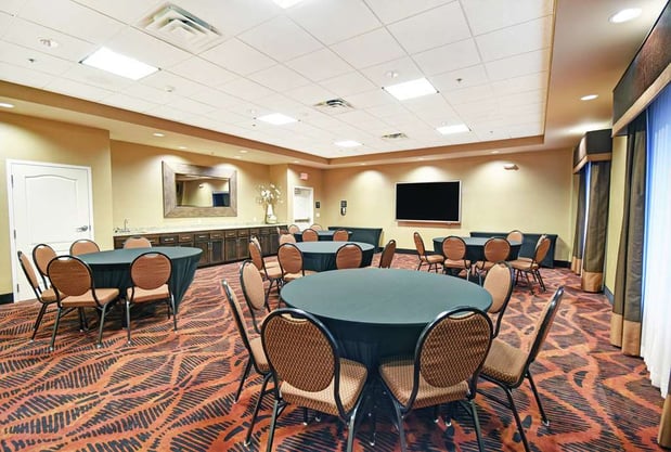 Images Hampton Inn & Suites Milwaukee/Franklin