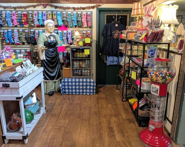 Images Gram-ma's Country Corner, LLC