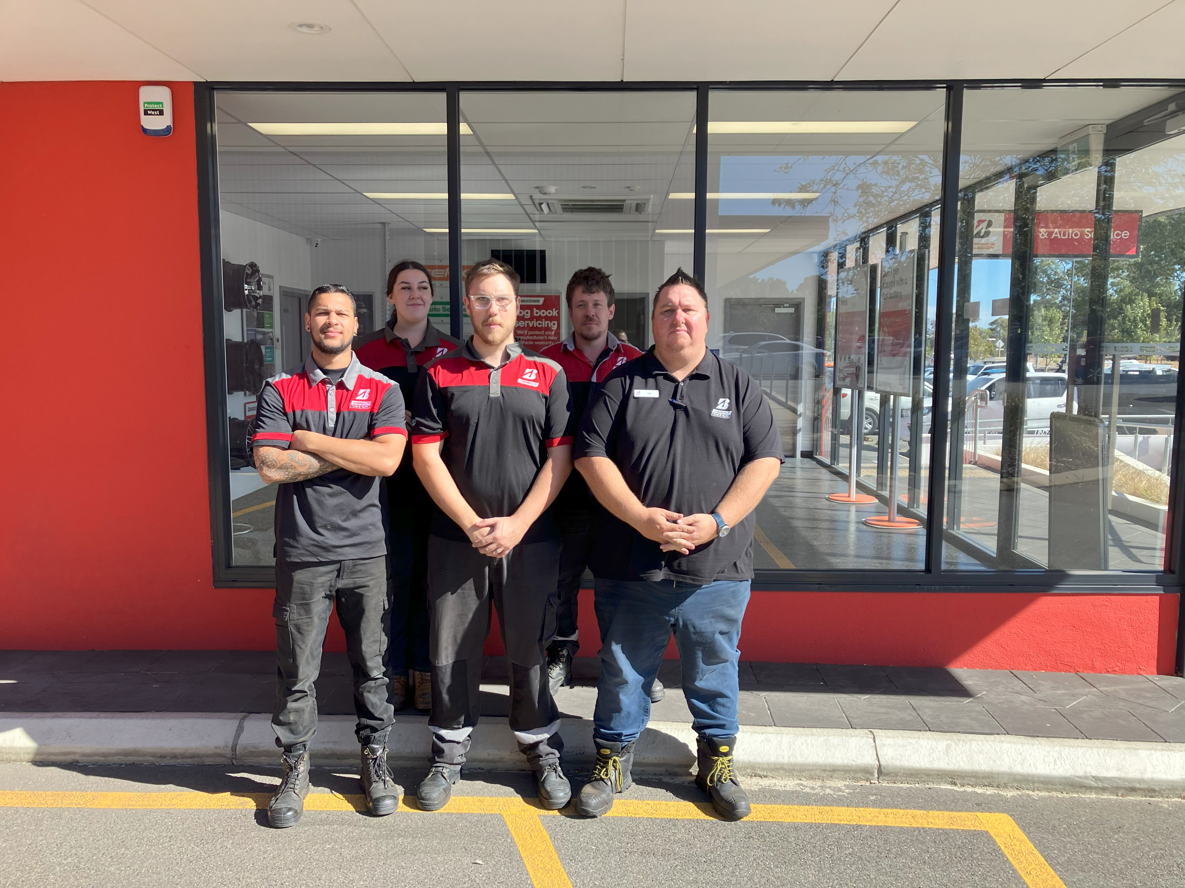 Images Bridgestone Select Tyre & Auto Success