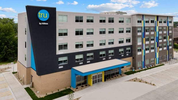 Images Tru by Hilton Lincoln East