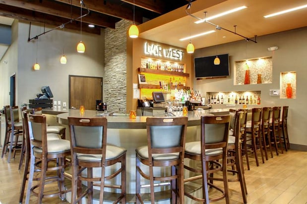 Images Hampton Inn & Suites Milwaukee West