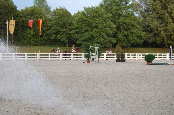 Abt Reitplatzbau AG, Grenzstrasse 2 in Boswil