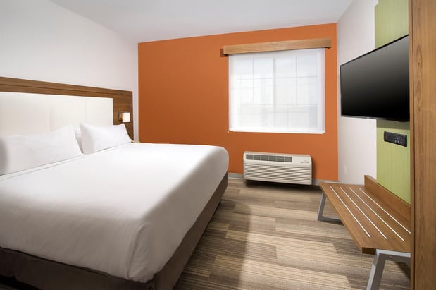 Images Holiday Inn Express & Suites San Antonio-Dtwn Market Area by IHG