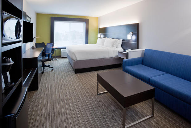 Images Holiday Inn Express & Suites Dickinson, an IHG Hotel