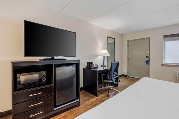 Images Best Western Shelbyville Inn and Suites Celebration Inn