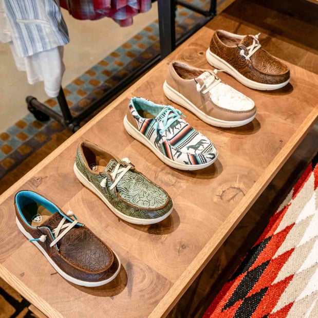 Images Ariat Brand Shop