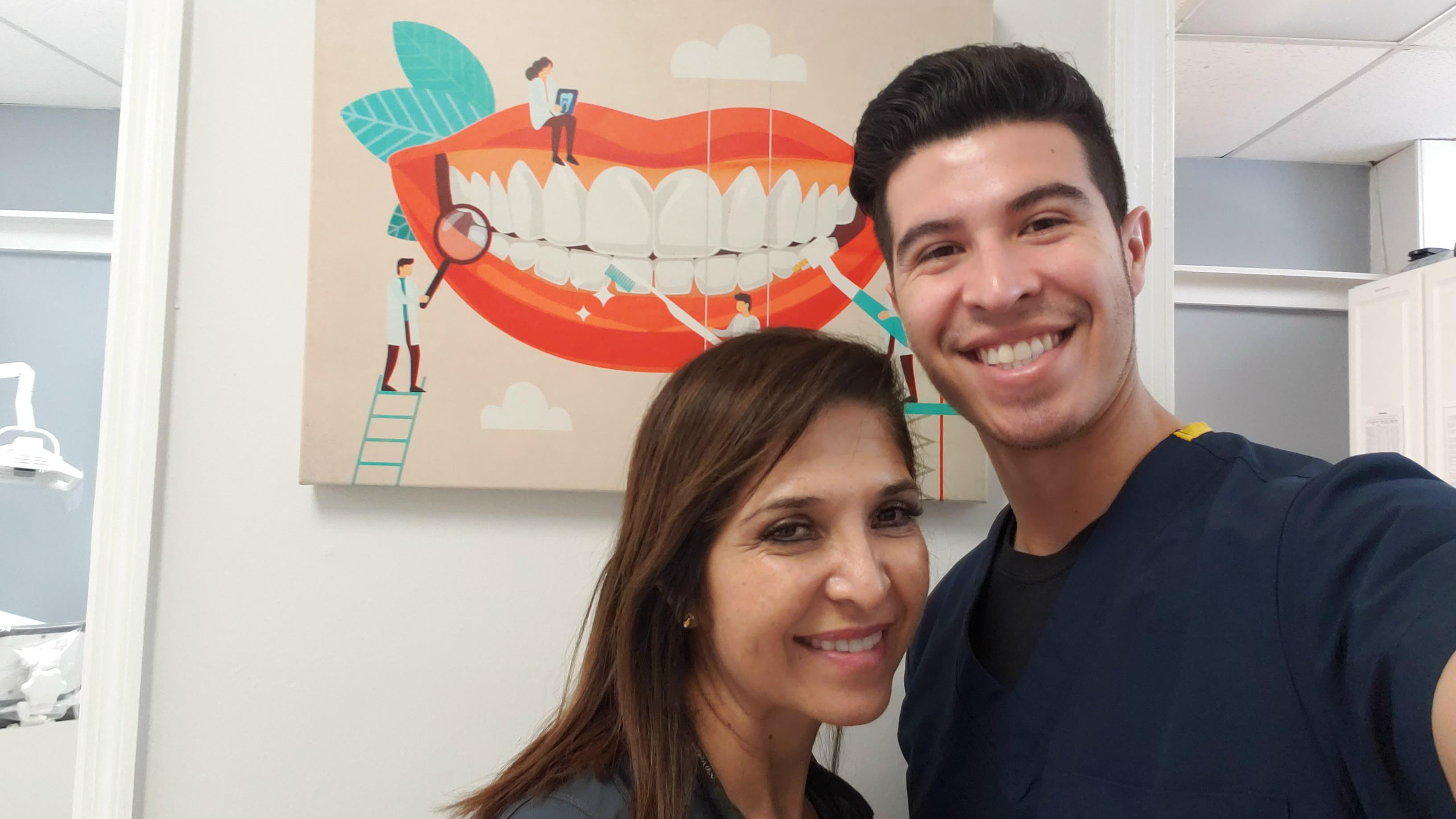 Boca Raton Traveling Dentist offering in home dentistry for patients who don't want to leave their house or assisted living center. Services include: Dentures, denture repairs, tooth extractions, non-invasive cavity treatments, tooth x-rays, checkups, oral exams, second opinions, and more - contact us to speak to the Boca Raton Dentists!