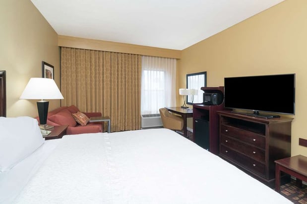 Images Hampton Inn Corydon